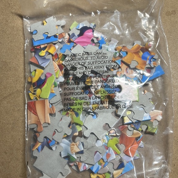 2 🧩🧩100 piece Disney Friends puzzles. The collection of friends is new. - Picture 7 of 7